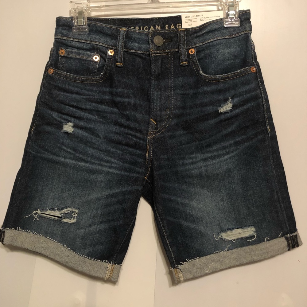 New with tags Women’s jean shorts size 26